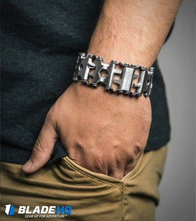 Leatherman Tread Stainless Steel Multi-Tool (29-in-1) 831998 6 Leatherman Tread Stainless Steel Multi-Tool (29-in-1) 831998 - Image 6